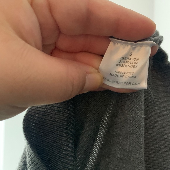 Romeo & Juliet Long Sleeve Gray Sweater Dress - Picture 8 of 9